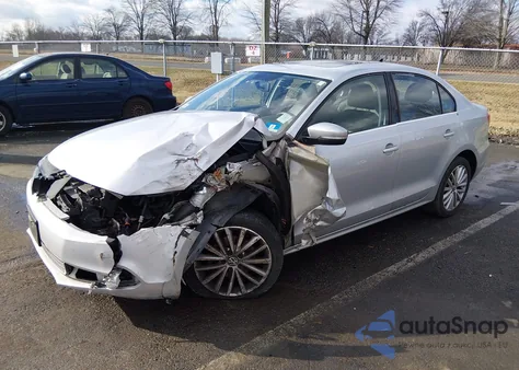 2011 Volkswagen Jetta 2.5L Sel из США, поврежденный, VIN 3VWGZ7AJ0BM375209